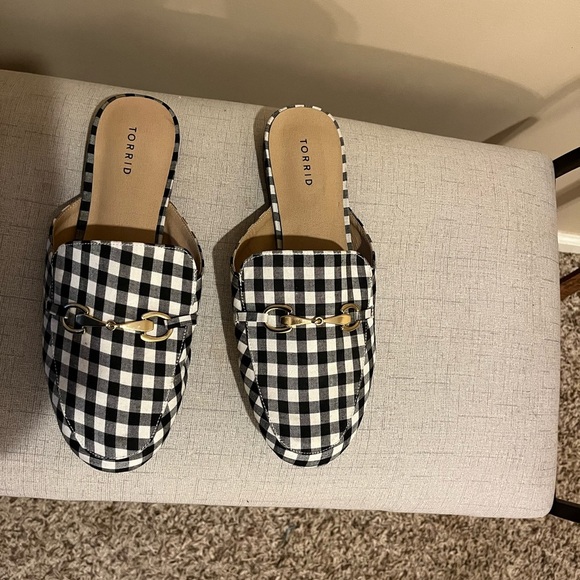 NWOB Black & White Gingham Slip-On Loafer,9W - Picture 2 of 5